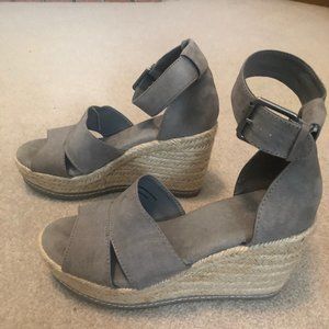 Universal Thread New Caroline Espadrille